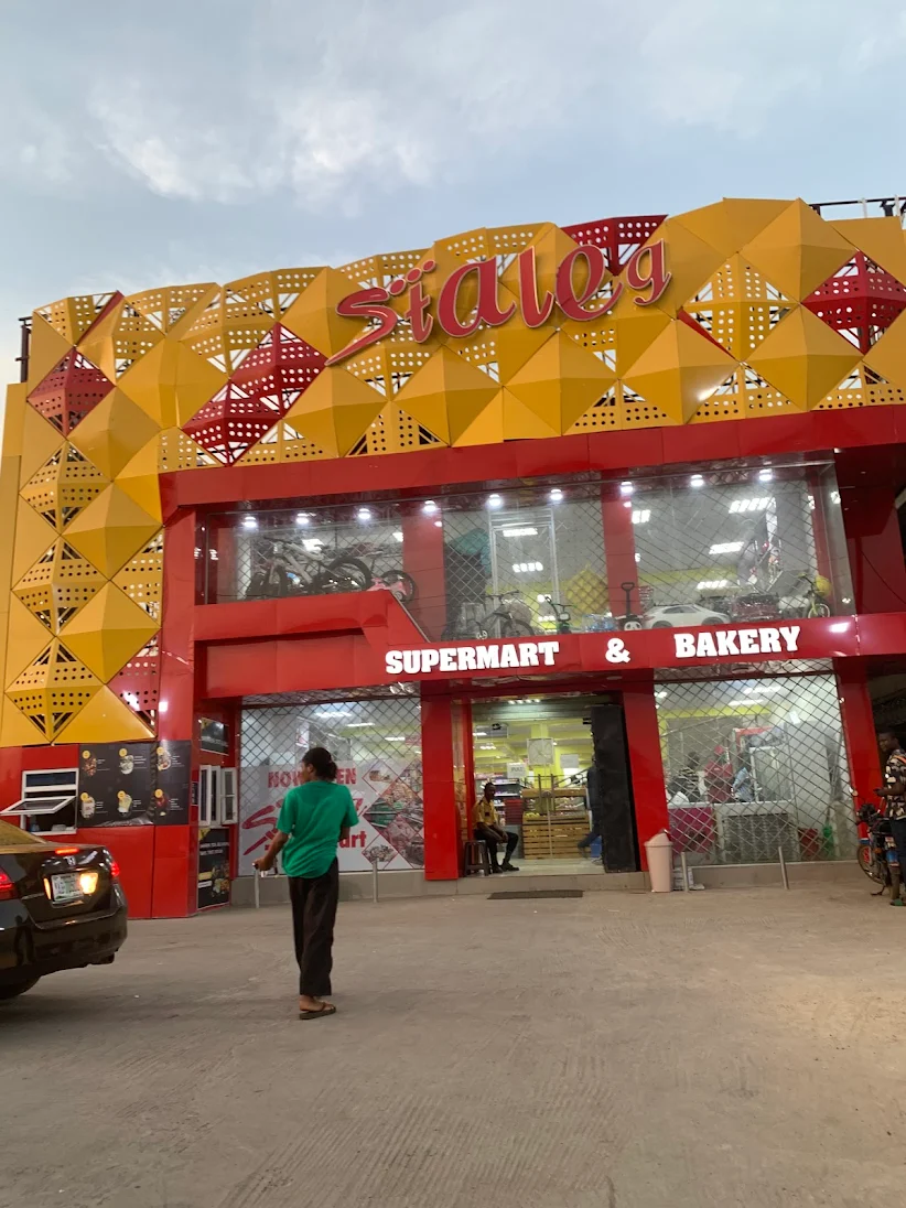 Staleg Supermarket