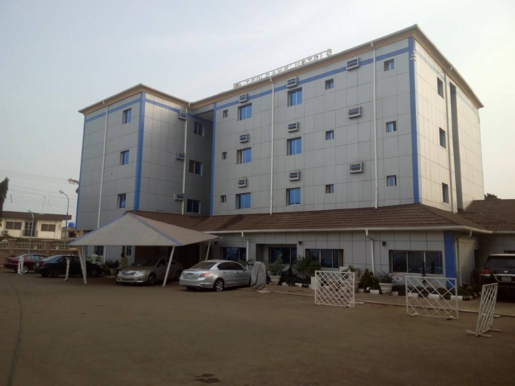 Top Rank Hotel