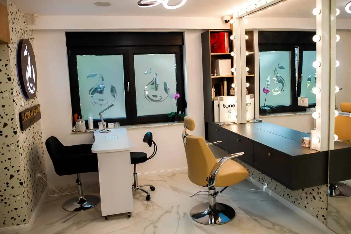 Bontenaturals Beauty Bar. (Enugu Natural Hair Salon)
