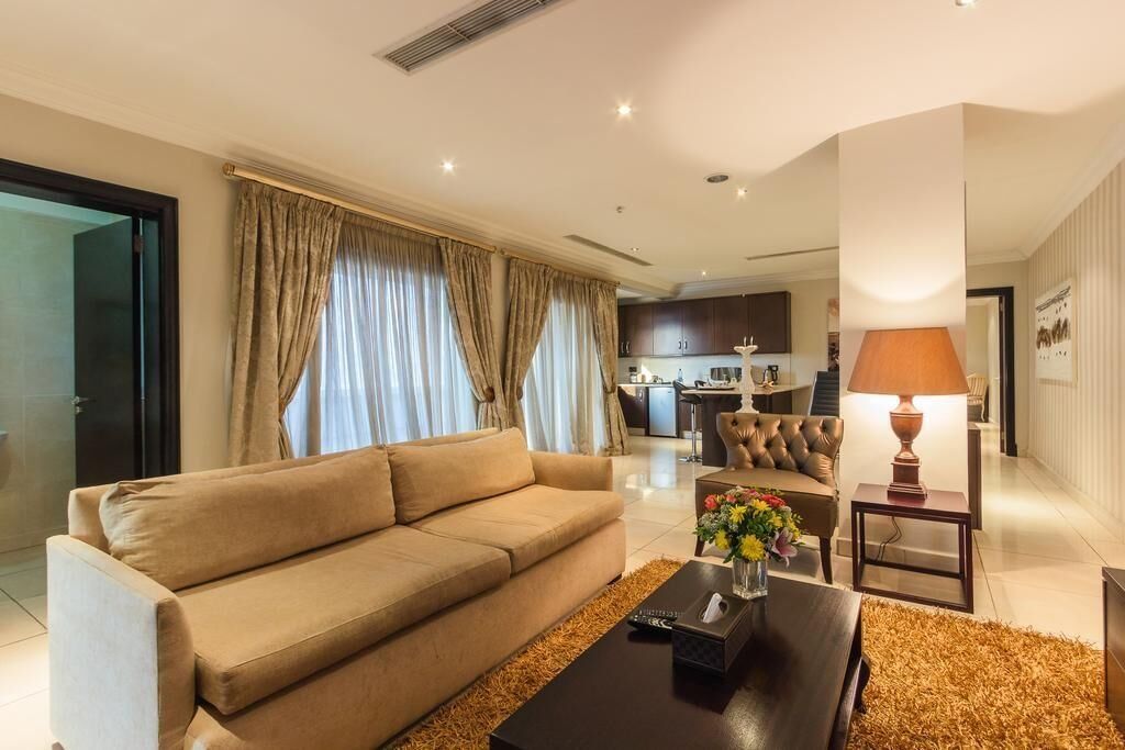 Sarina Suites and Apartments