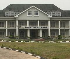 Royal Tulip Castle Hotel